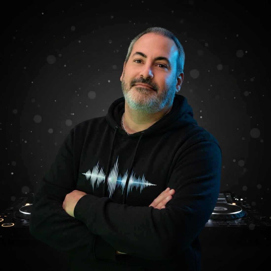 Oscar Baia in the studio